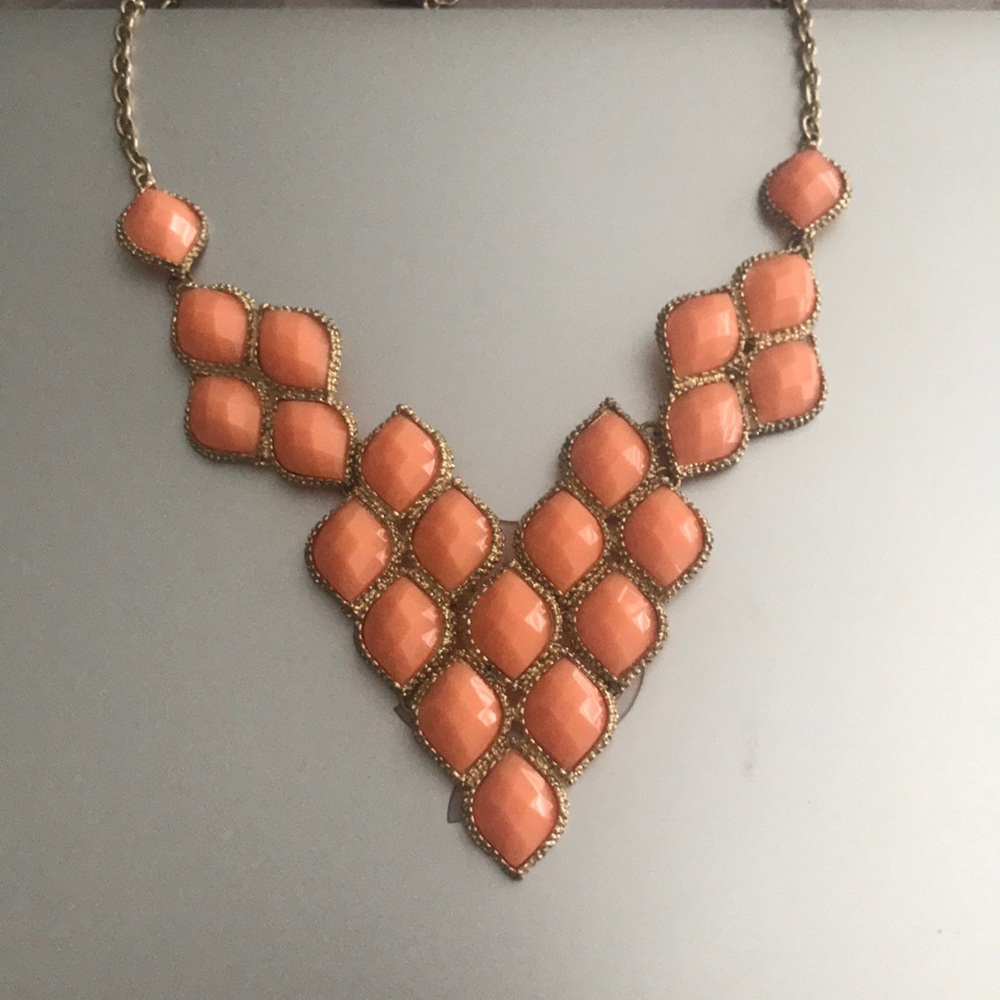 Gorgeous peach color necklace